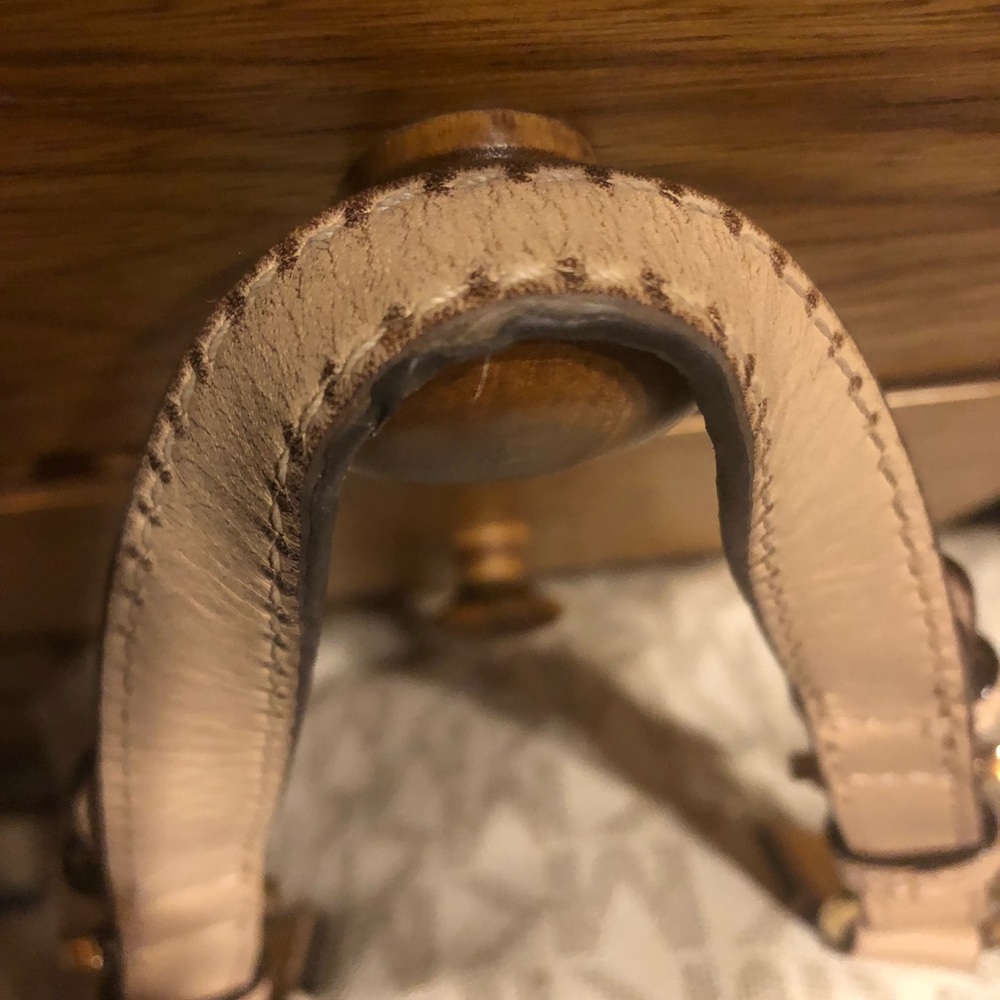 Michael Kors purse - Picture 6 of 7